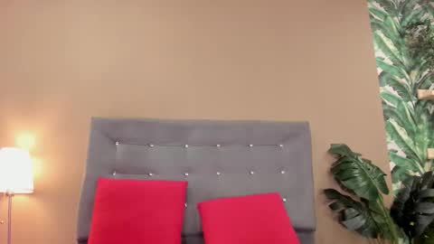 Snapshot of betsybennet chatting on February 2026 05:22:02 PM BETSY online show from February 2026 05:22:02 PM