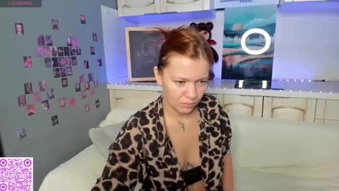Snapshot of betty_baker1 chatting on September 2025 02:38:02 AM Betty online show from September 2025 02:38:02 AM