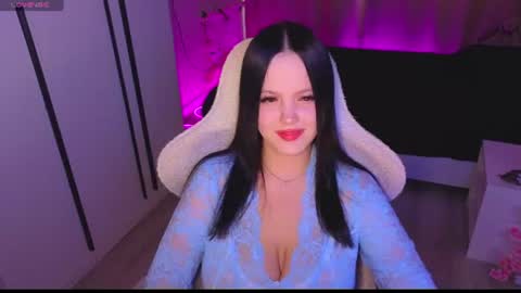 Snapshot of betty_lioren chatting on July 2026 01:42:01 PM betty_lioren online show from July 2026 01:42:01 PM