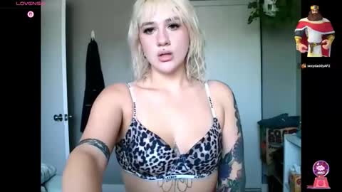 Snapshot of bettybadnews chatting on June 2026 05:35:02 PM bettybadnews online show from June 2026 05:35:02 PM
