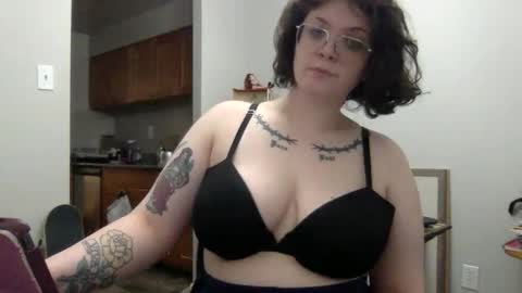 Snapshot of bettycake666 chatting on October 2025 02:41:01 AM Betty Cake online show from October 2025 02:41:01 AM