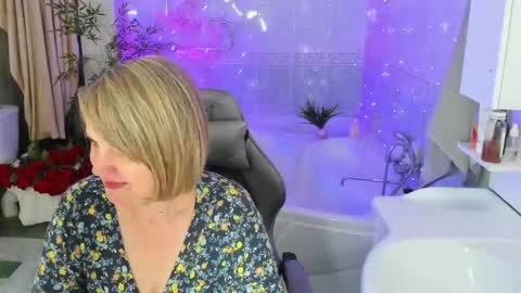 Snapshot of bettygibsonn chatting on May 2026 08:43:02 AM Betty online show from May 2026 08:43:02 AM