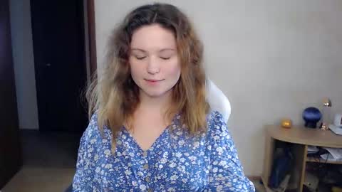 Snapshot of bettystar_ chatting on October 2025 09:35:02 PM Betty online show from October 2025 09:35:02 PM