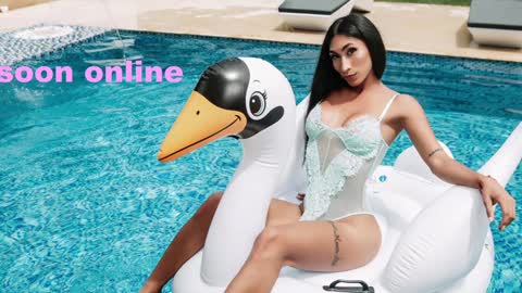 Snapshot of beuty_goddes777 chatting on December 2024 07:53:01 AM Nicolle Aviles online show from December 2024 07:53:01 AM