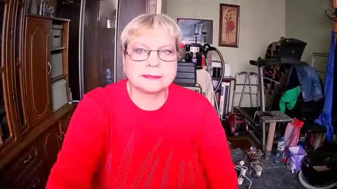 BeverlyQCynia online show from November 2025 11:10:01 AM