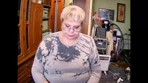 BeverlyQCynia online show from November 2025 08:48:02 AM