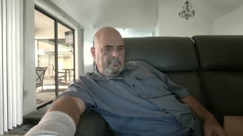 bgbelch online show from November 2025 09:15:01 PM