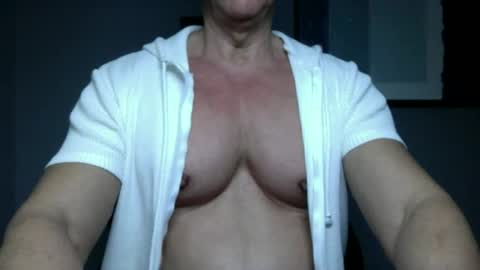 BGDKMUSCLEGUY - SELECTED BY CHATURBATE AS A TOP BROADCASTER FOR 2023 online show from March 2025 05:29:02 AM