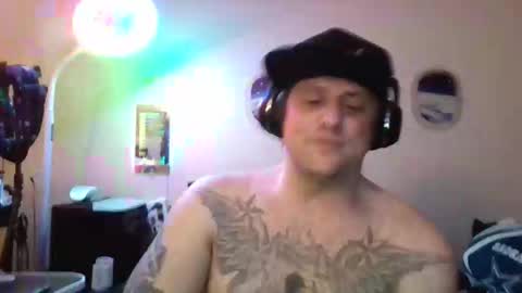 Snapshot of bhudson69 chatting on April 2026 04:06:02 AM Bryce Hudson online show from April 2026 04:06:02 AM