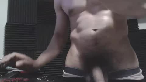 Snapshot of bi_latin69 chatting on February 2026 11:41:01 PM MeXXXicanDick online show from February 2026 11:41:01 PM