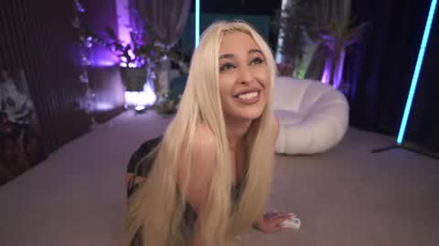 Snapshot of bia_kristal chatting on August 2026 02:37:01 PM Biia online show from August 2026 02:37:01 PM