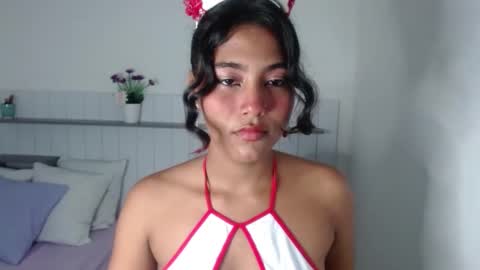 Snapshot of bia_lux chatting on November 2025 08:05:01 PM bia_lux online show from November 2025 08:05:01 PM