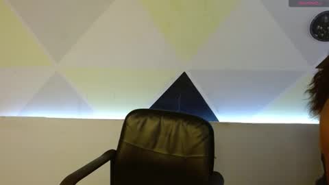 Snapshot of bia_lux chatting on November 2025 08:21:02 PM bia_lux online show from November 2025 08:21:02 PM