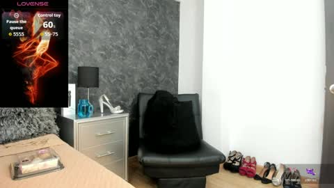 Snapshot of bianca_bella_ chatting on May 2026 11:37:01 AM BESHA... online show from May 2026 11:37:01 AM
