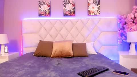 Bianca  online show from April 2026 08:23:01 PM