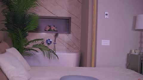 Bianca online show from March 2026 02:11:02 PM