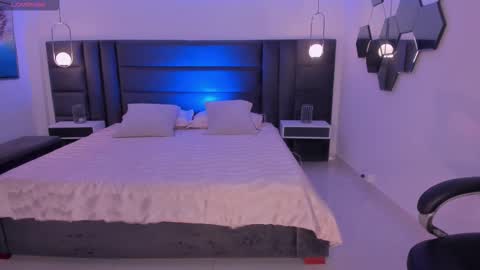 Snapshot of biancapierce_ chatting on November 2025 12:28:01 PM Bianca Pierce online show from November 2025 12:28:01 PM