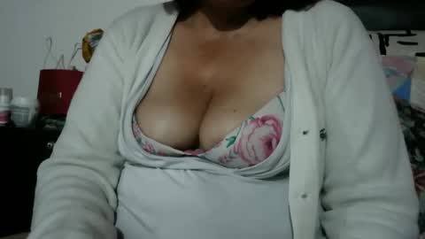 biancasteel online show from October 2025 12:02:01 AM