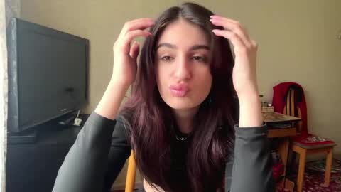 Elvi online show from April 2026 06:35:02 AM