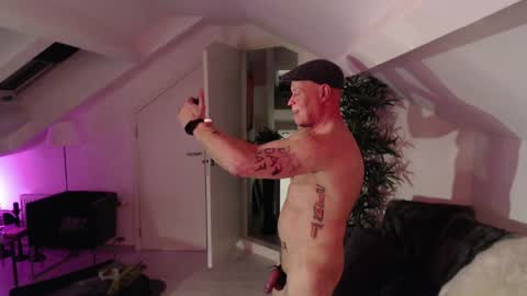 Snapshot of bickel chatting on January 2025 03:14:01 AM Bickel online show from January 2025 03:14:01 AM