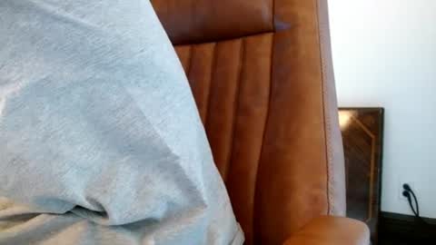 Snapshot of bifitboy chatting on September 2025 01:13:01 PM Ryan online show from September 2025 01:13:01 PM