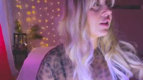 Snapshot of big_ass_blonde chatting on December 2024 04:53:02 AM Eva online show from December 2024 04:53:02 AM