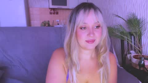 Snapshot of big_ass_blonde chatting on February 2025 06:37:01 AM Eva online show from February 2025 06:37:01 AM