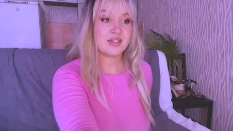 Snapshot of big_ass_blonde chatting on March 2025 06:44:01 AM Eva online show from March 2025 06:44:01 AM