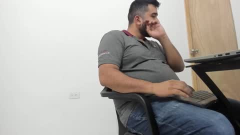 Tommy online show from September 2025 03:08:01 AM