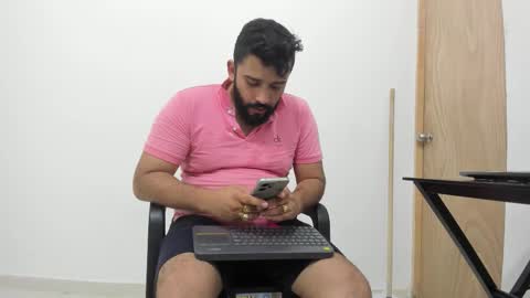 Tommy online show from November 2025 04:12:02 PM