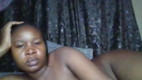 Snapshot of big_diva chatting on April 2026 05:32:01 PM big_diva online show from April 2026 05:32:01 PM