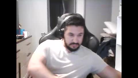 latinBoyHuge online show from December 2024 05:48:01 PM