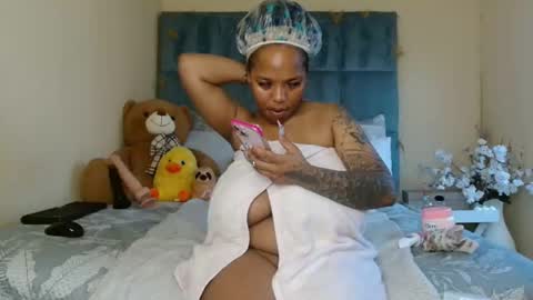Snapshot of big_melons2001 chatting on October 2025 12:50:01 PM big_melons2001 online show from October 2025 12:50:01 PM