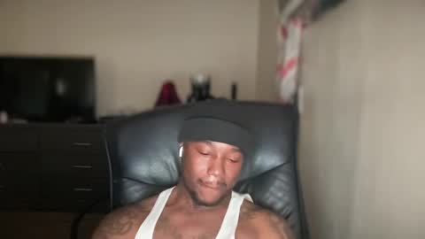 Snapshot of bigbackwoodcali chatting on March 2025 10:50:02 PM bigbackwoodcali online show from March 2025 10:50:02 PM