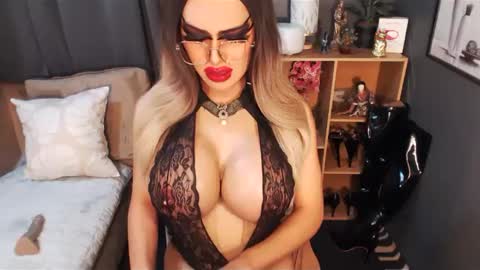 Loraine Cruz online show from February 2025 06:04:01 AM