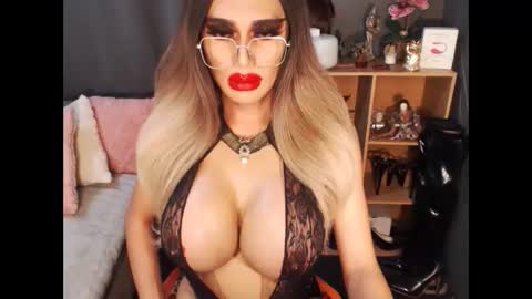 Loraine Cruz online show from September 2025 02:16:02 AM