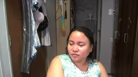Snapshot of bigboobslyn chatting on June 2026 04:18:02 PM bigboobslyn online show from June 2026 04:18:02 PM