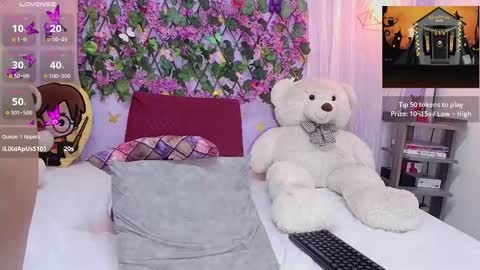 Rose online show from November 2025 10:42:02 PM