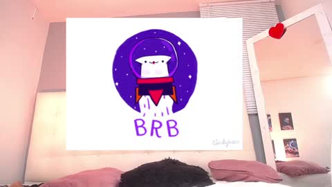 Mia online show from December 2024 12:54:01 AM