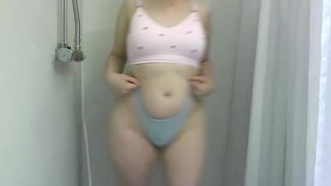 Isabella online show from October 2025 06:37:01 AM