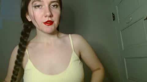 Isabella online show from February 2026 09:44:02 PM