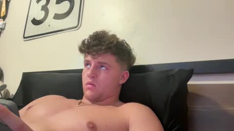 bigbootyburger1 online show from April 2026 01:53:02 AM