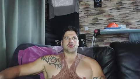 Bigboyband online show from November 2025 10:48:01 AM