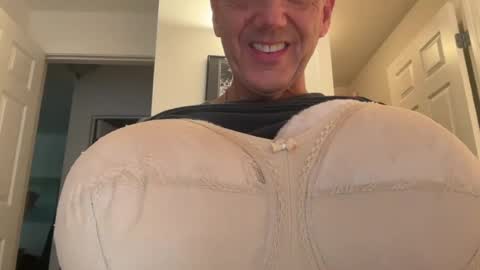Snapshot of bigbradad64 chatting on August 2026 09:07:01 PM Don online show from August 2026 09:07:01 PM