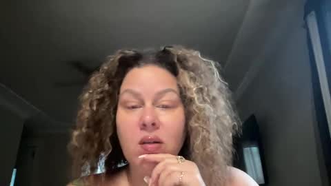 Snapshot of bigbreastsabrina chatting on October 2025 01:31:02 PM BIG BREAST SABRINA online show from October 2025 01:31:02 PM