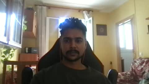 bigbrown_boy online show from September 2025 02:20:01 PM