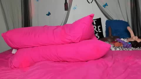 bigbuttsarena online show from January 2025 02:07:02 AM