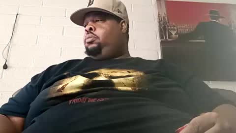 Snapshot of bigchub445 chatting on July 2026 05:56:01 PM MassChub online show from July 2026 05:56:01 PM