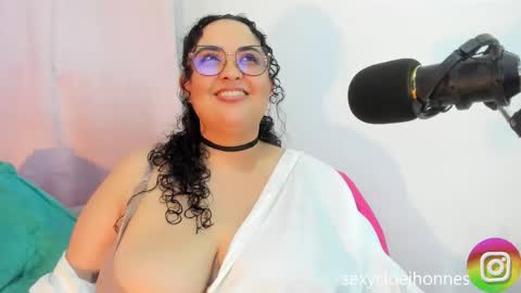 Cloe   online show from September 2025 06:02:01 AM