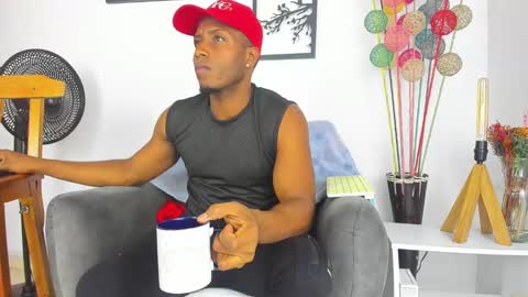 sexy muscle online show from February 2025 02:47:01 AM